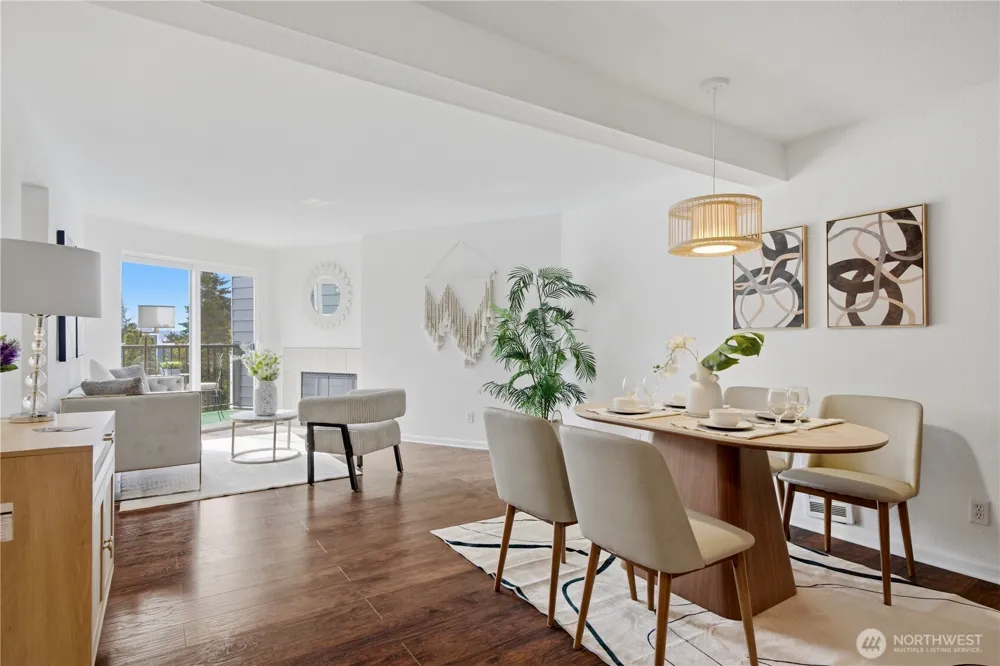3045 20th Avenue W #403 Seattle, WA 98199