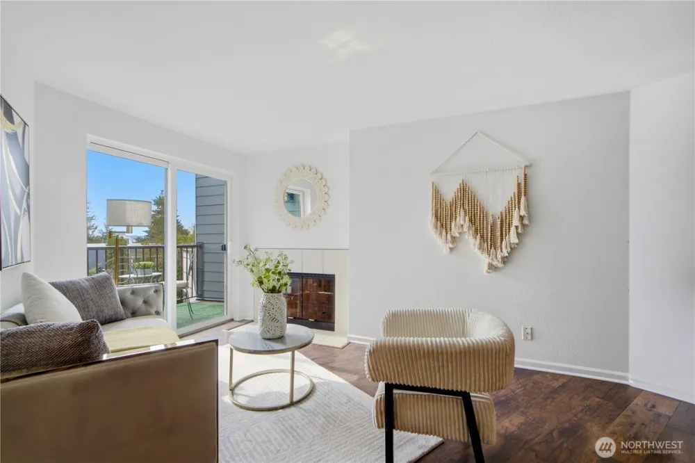 3045 20th Avenue W #403 Seattle, WA 98199