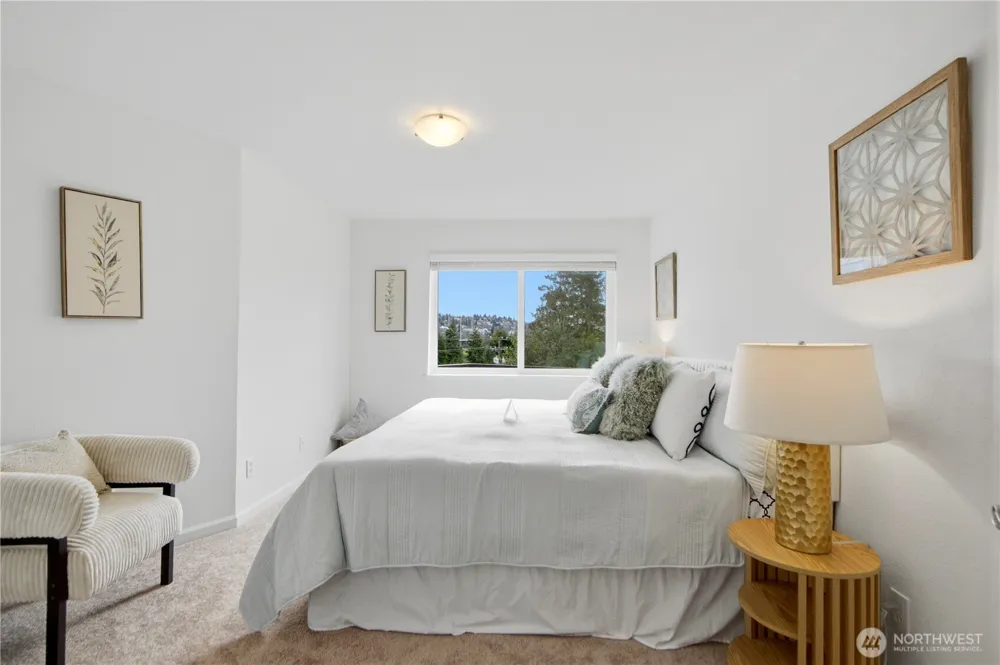 3045 20th Avenue W #403 Seattle, WA 98199