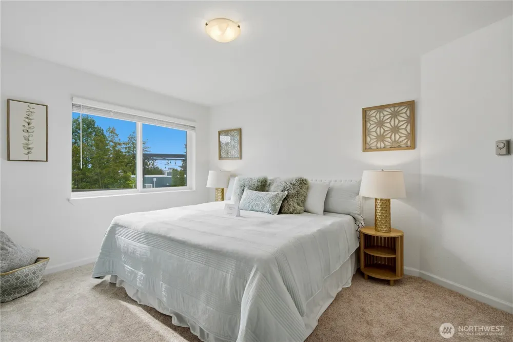 3045 20th Avenue W #403 Seattle, WA 98199