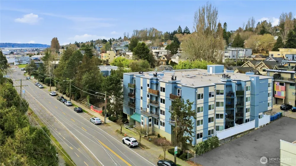 3045 20th Avenue W #403 Seattle, WA 98199