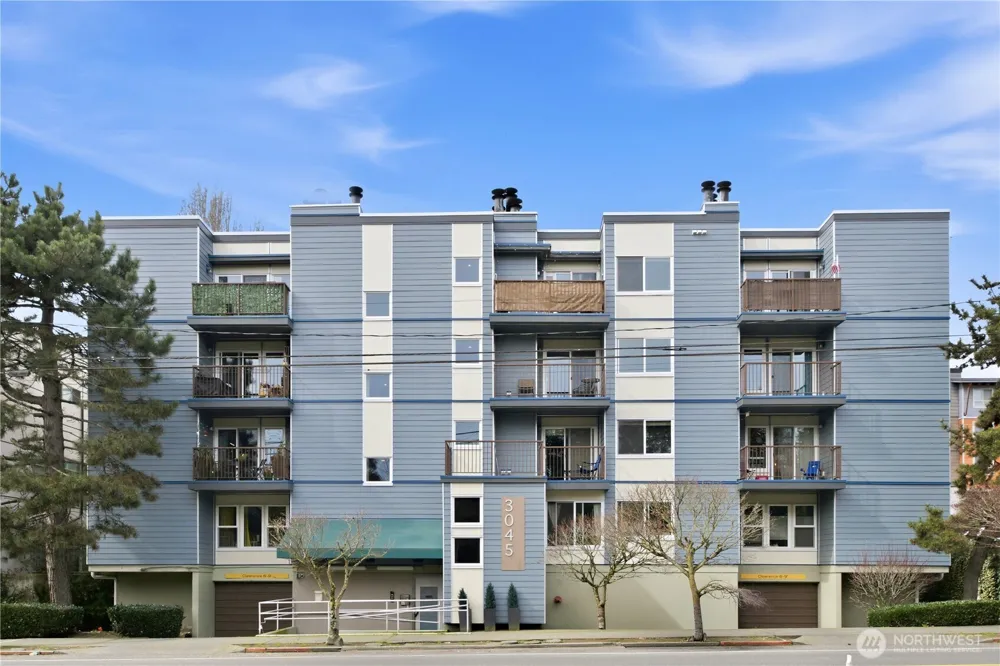 3045 20th Avenue W #403 Seattle, WA 98199