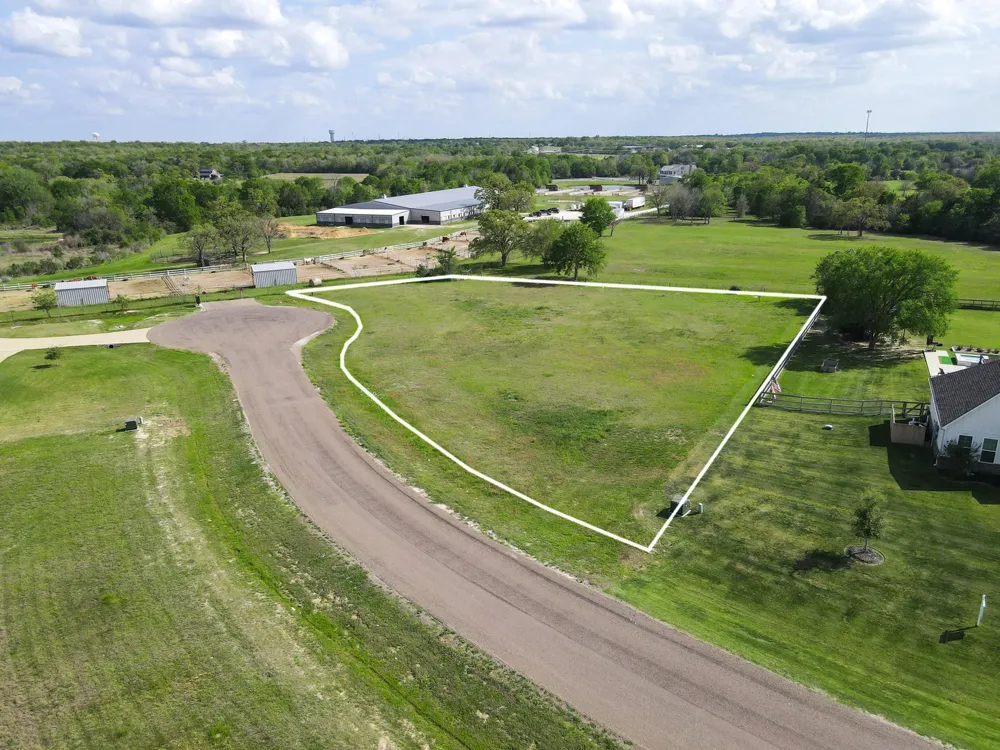 4201 Chukker Lane College Station, TX 77845