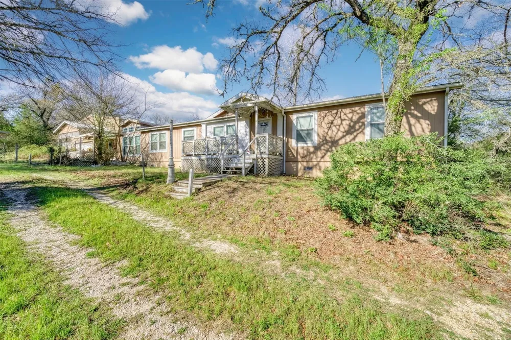 6615 County Road 308 Caldwell, TX 77836