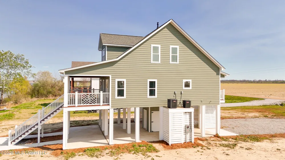 2410 Eagle Lake Shore Road Vicksburg, MS 39183