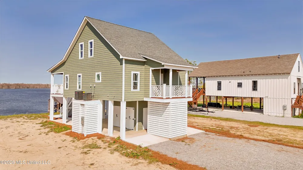 2410 Eagle Lake Shore Road Vicksburg, MS 39183