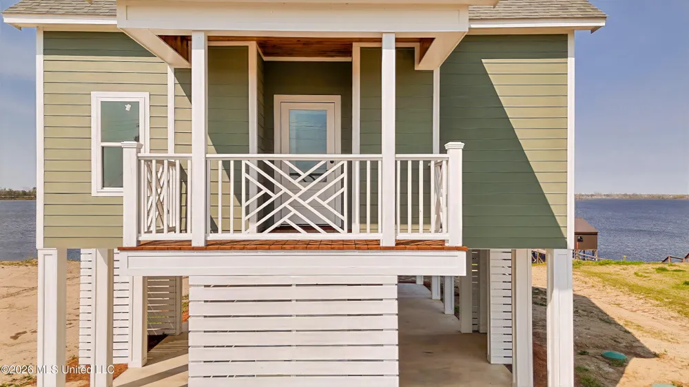 2410 Eagle Lake Shore Road Vicksburg, MS 39183