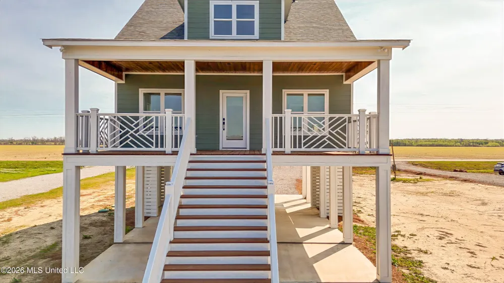 2410 Eagle Lake Shore Road Vicksburg, MS 39183