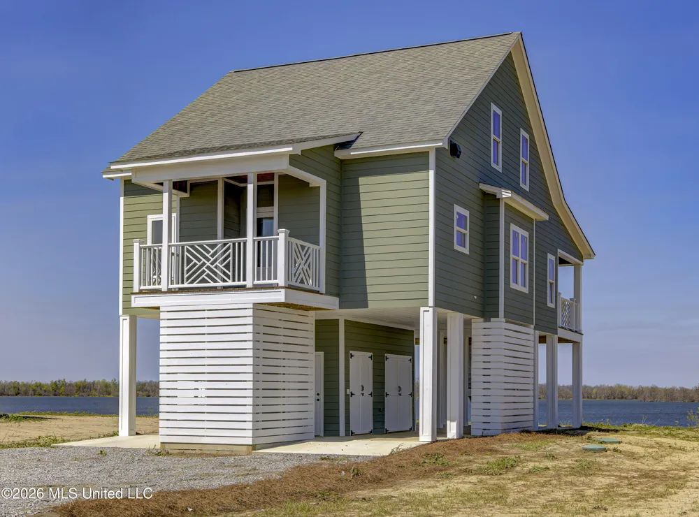2410 Eagle Lake Shore Road Vicksburg, MS 39183