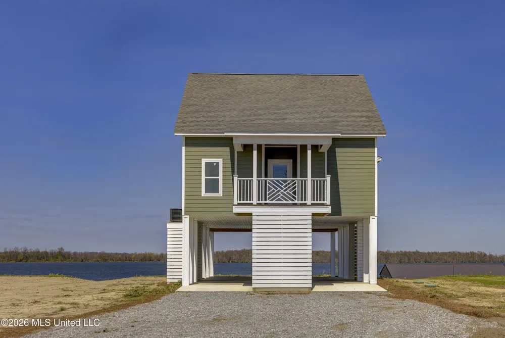 2410 Eagle Lake Shore Road Vicksburg, MS 39183