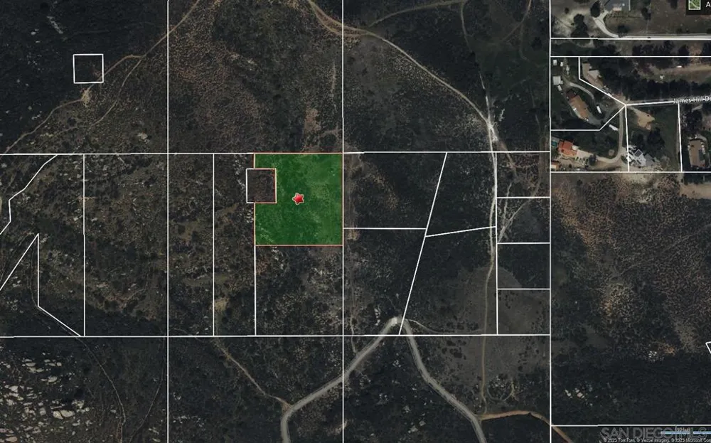 Summit Crest Dr El Cajon, CA 92021