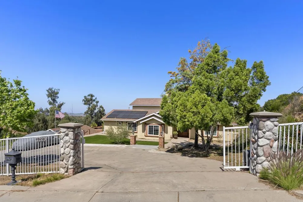 13658 Sage Mountain Lane Jamul, CA 91935