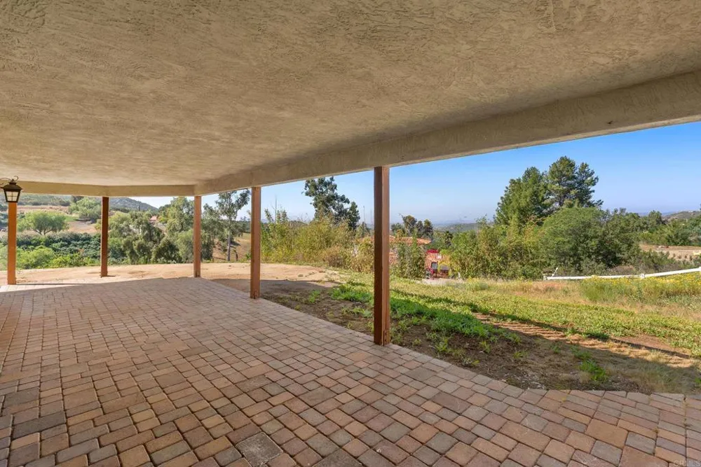 13658 Sage Mountain Lane Jamul, CA 91935