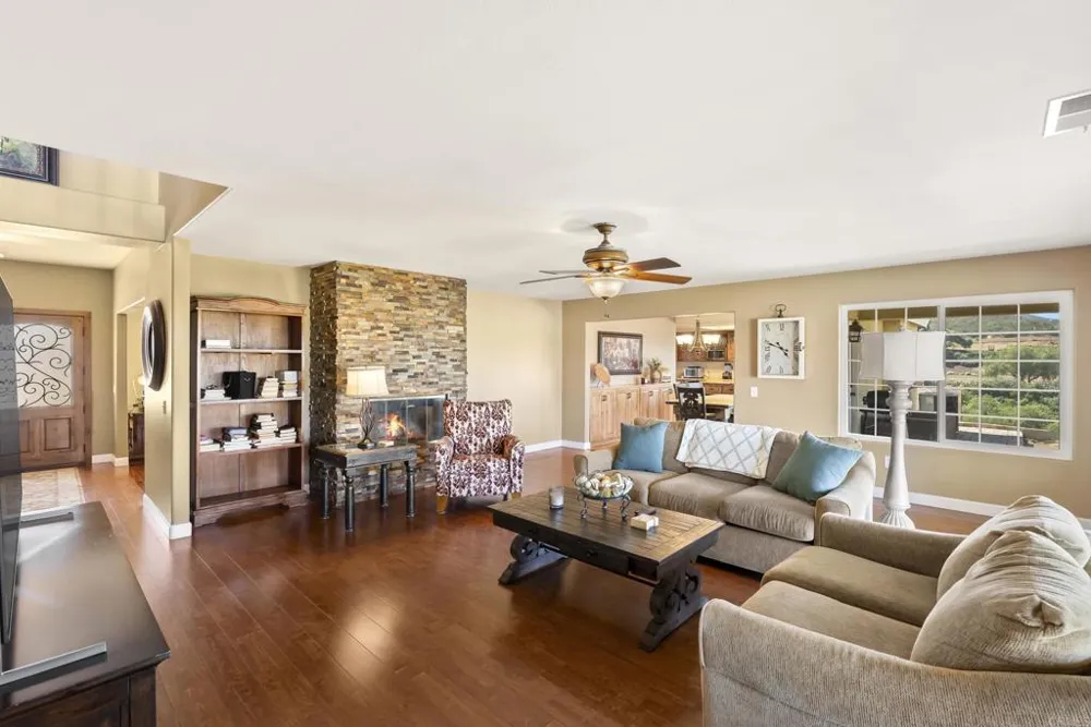 13658 Sage Mountain Lane Jamul, CA 91935