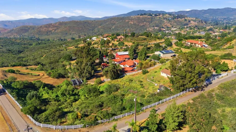 13658 Sage Mountain Lane Jamul, CA 91935