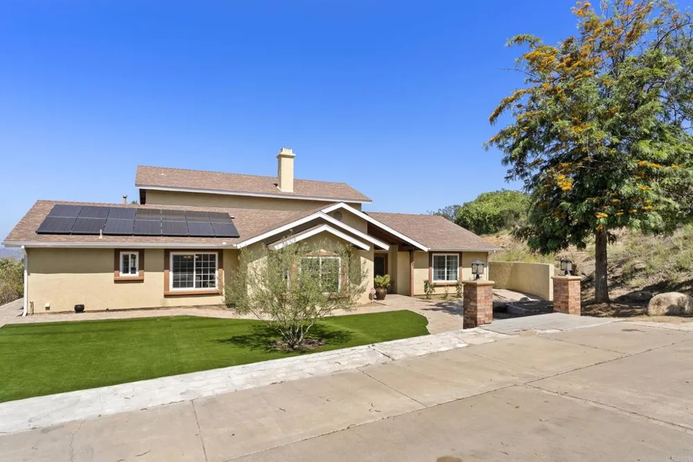 13658 Sage Mountain Lane Jamul, CA 91935