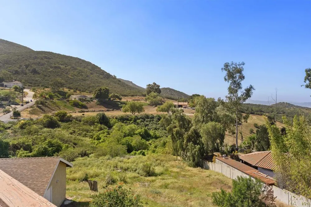 13658 Sage Mountain Lane Jamul, CA 91935