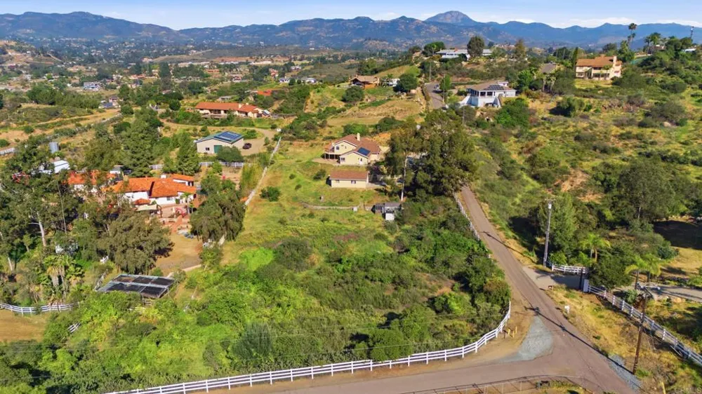 13658 Sage Mountain Lane Jamul, CA 91935