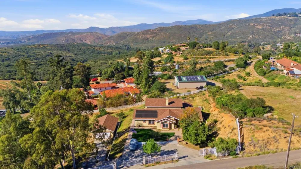 13658 Sage Mountain Lane Jamul, CA 91935