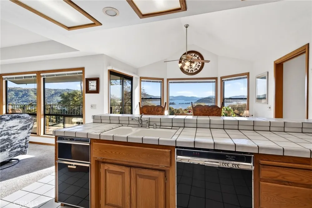 2495 Eastlake Drive Kelseyville, CA 95451