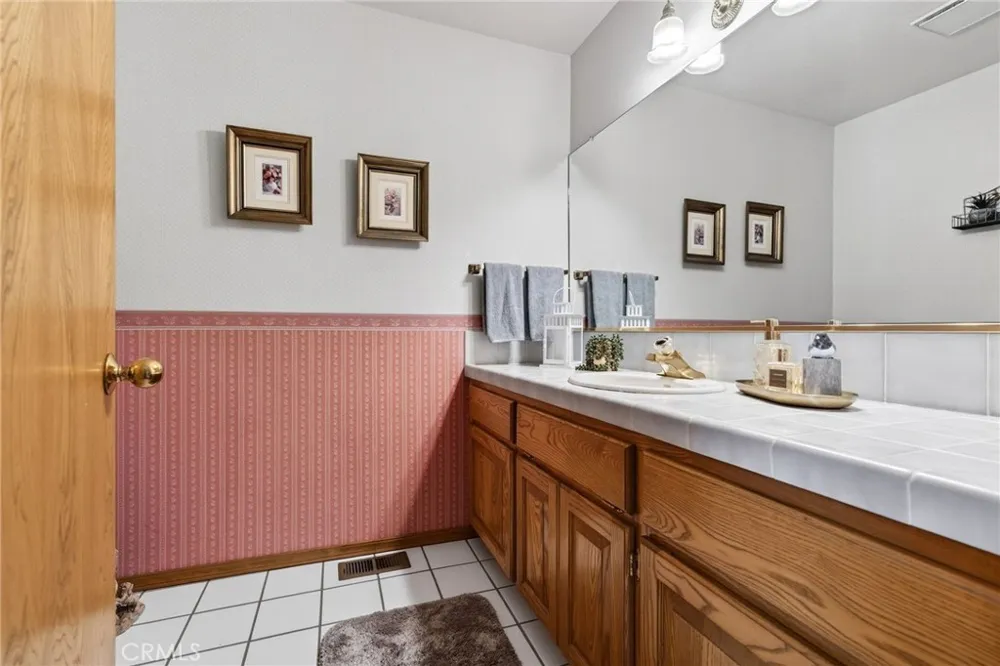 2495 Eastlake Drive Kelseyville, CA 95451