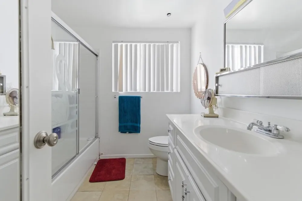 994 Sea Crest Place Thermal, CA 92274