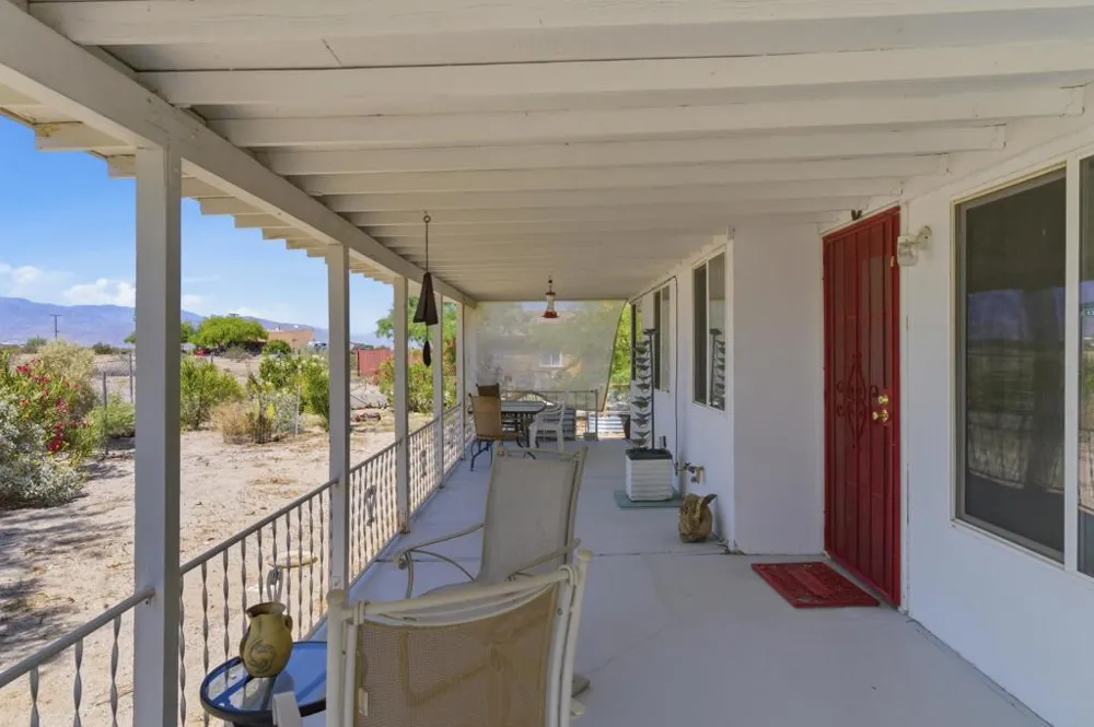994 Sea Crest Place Thermal, CA 92274