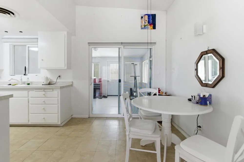 994 Sea Crest Place Thermal, CA 92274