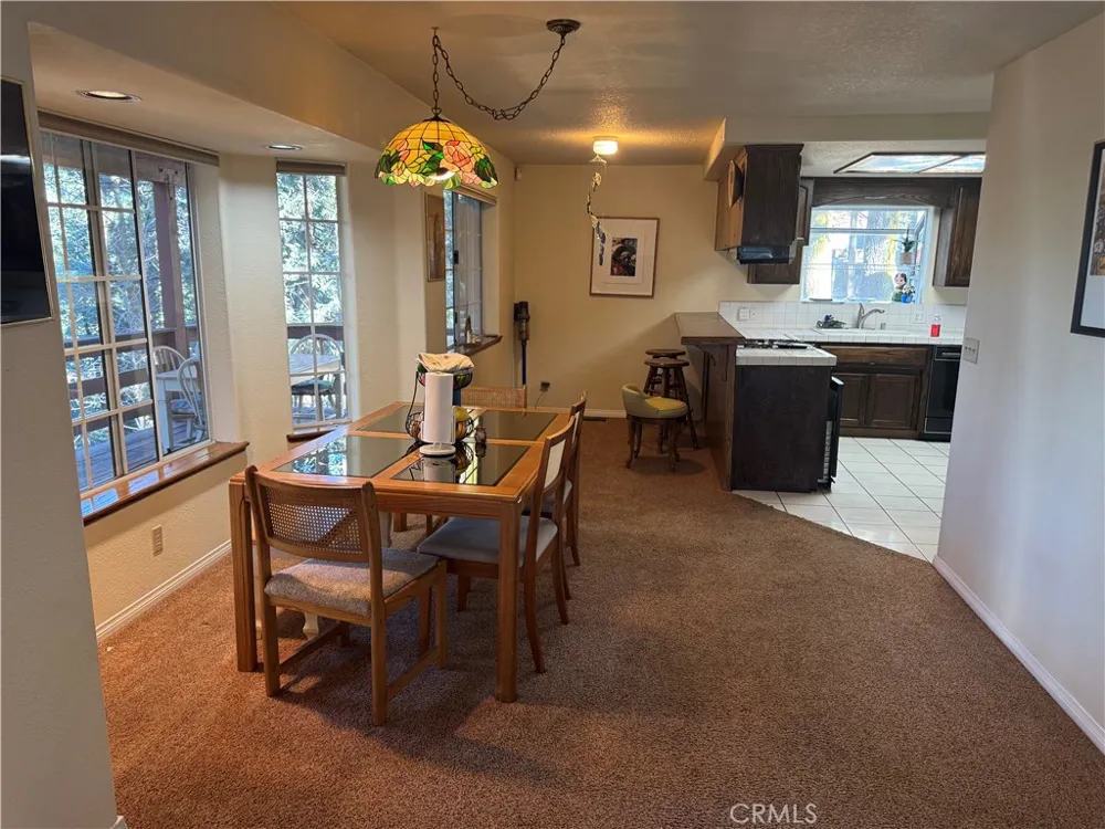 21564 Jobs Peak Cedarpines Park, CA 92322