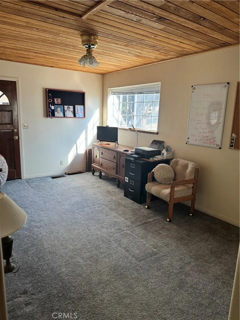 21564 Jobs Peak Cedarpines Park, CA 92322