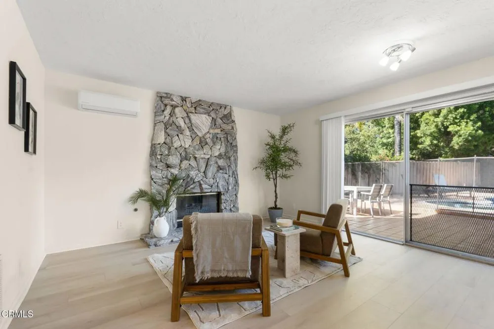 1689 Amador Lane Newbury Park, CA 91320