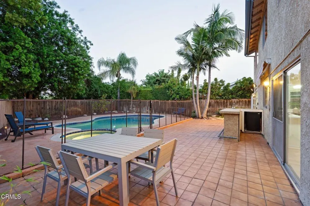 1689 Amador Lane Newbury Park, CA 91320