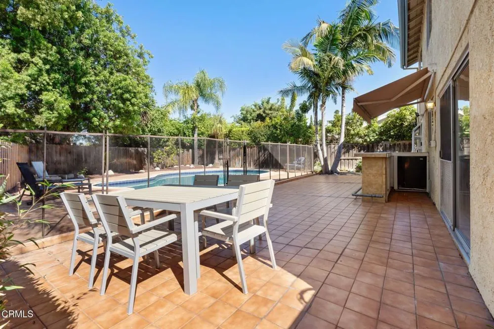 1689 Amador Lane Newbury Park, CA 91320