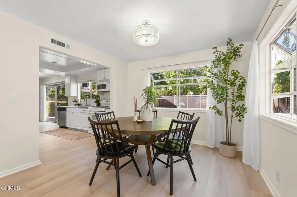 1689 Amador Lane Newbury Park, CA 91320