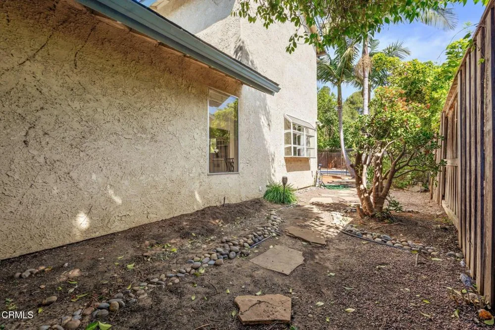 1689 Amador Lane Newbury Park, CA 91320