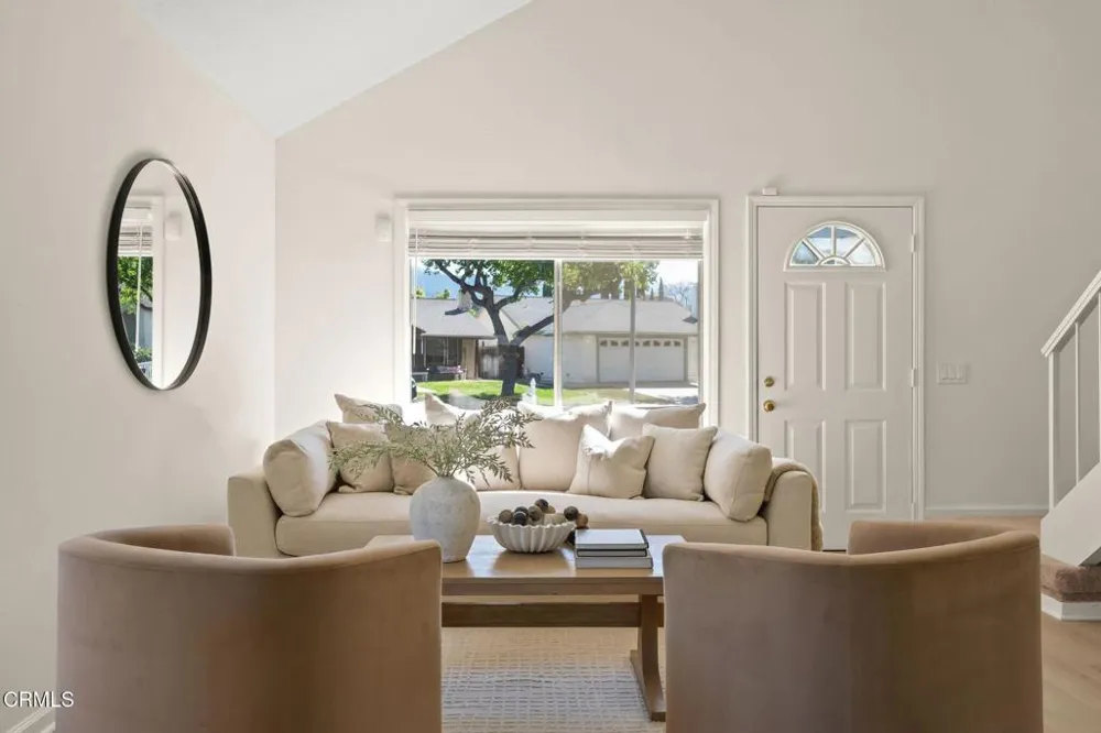 1689 Amador Lane Newbury Park, CA 91320