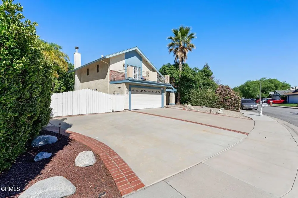 1689 Amador Lane Newbury Park, CA 91320