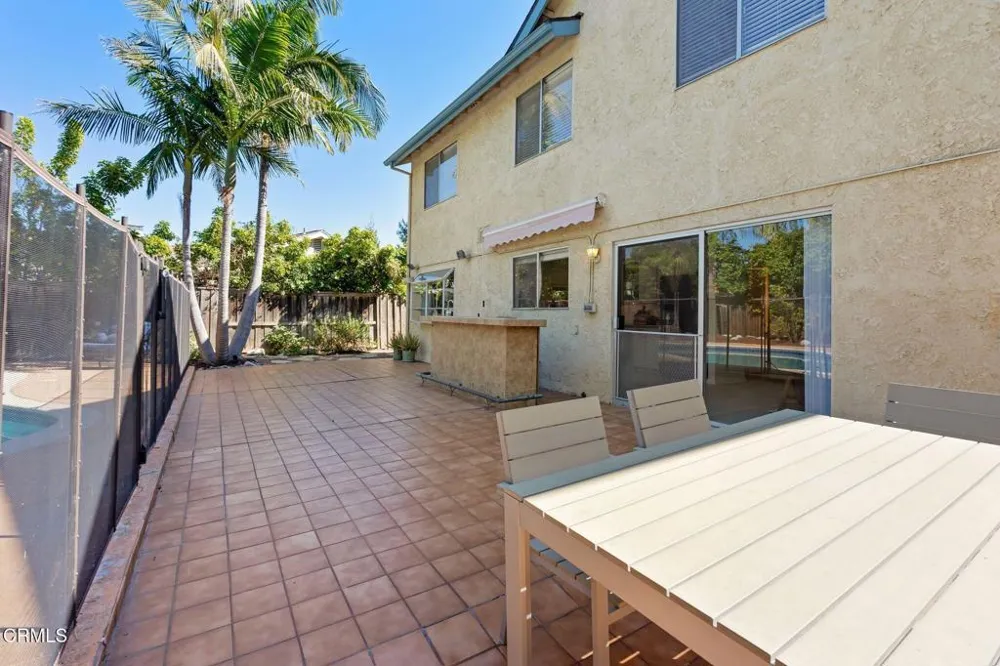 1689 Amador Lane Newbury Park, CA 91320