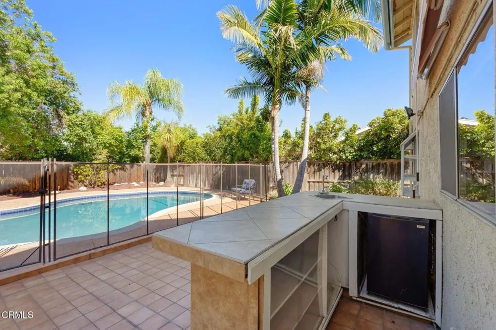 1689 Amador Lane Newbury Park, CA 91320