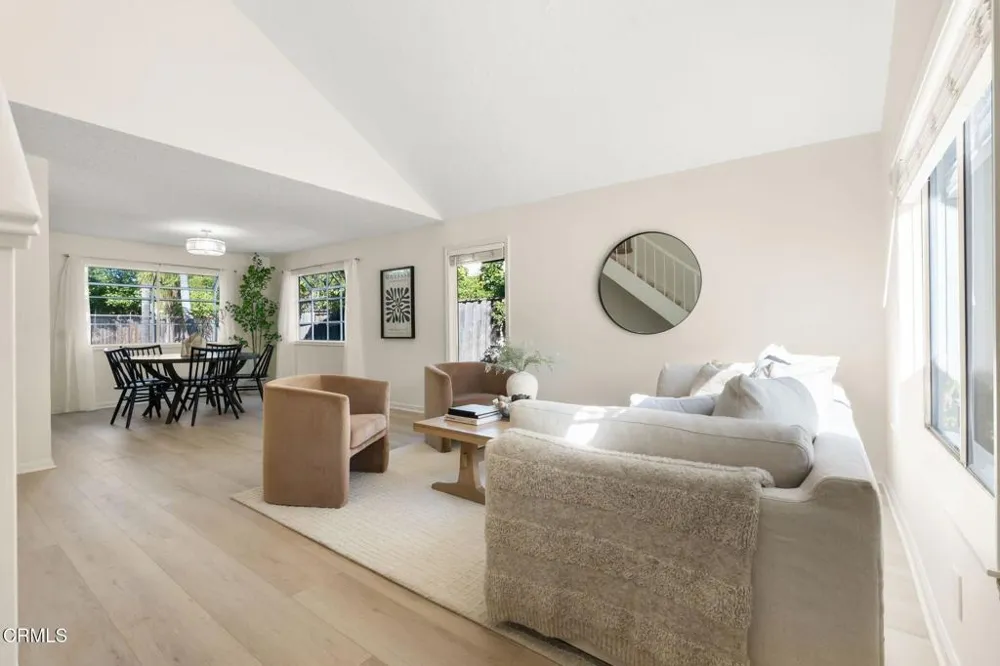 1689 Amador Lane Newbury Park, CA 91320