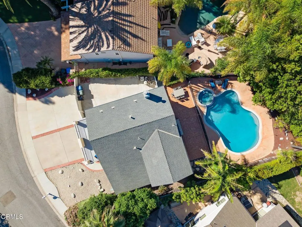 1689 Amador Lane Newbury Park, CA 91320