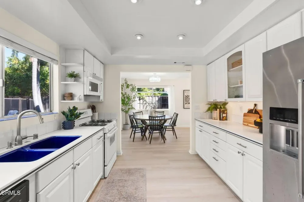 1689 Amador Lane Newbury Park, CA 91320