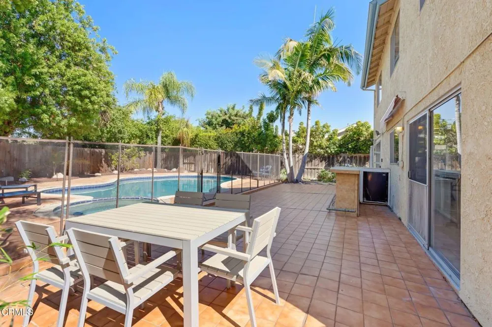 1689 Amador Lane Newbury Park, CA 91320