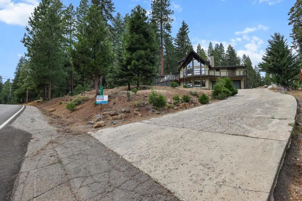 523 Peninsula Drive Lake Almanor, CA 96137