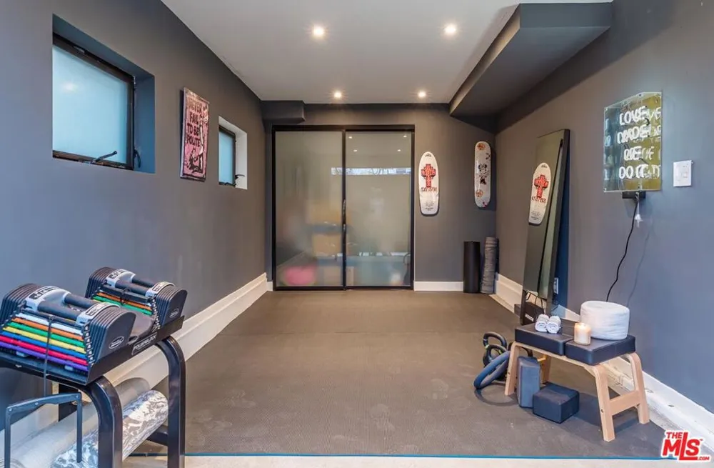 214 S Venice Boulevard Venice, CA 90291