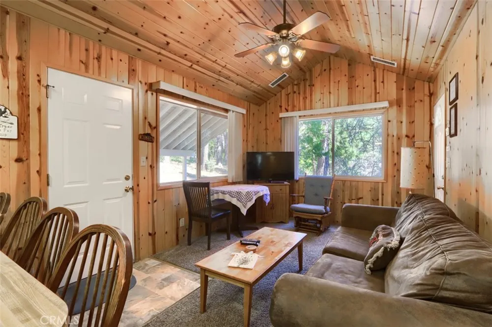 2701 Spelt Yosemite, CA 95389