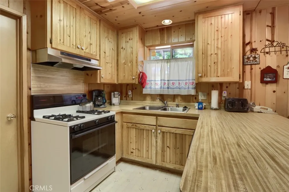 2701 Spelt Yosemite, CA 95389