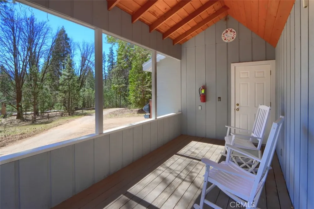 2701 Spelt Yosemite, CA 95389