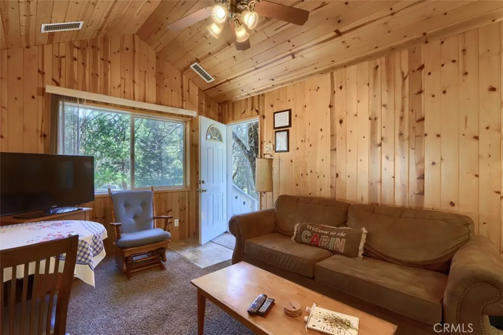2701 Spelt Yosemite, CA 95389
