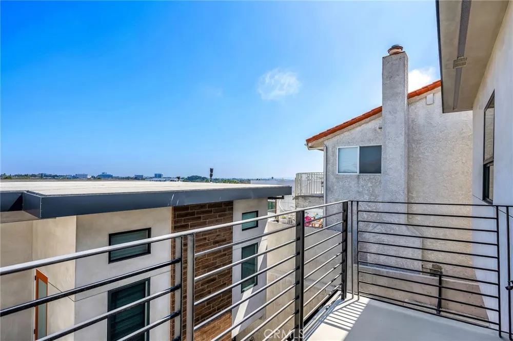 130 S Prospect #A Redondo Beach, CA 90277